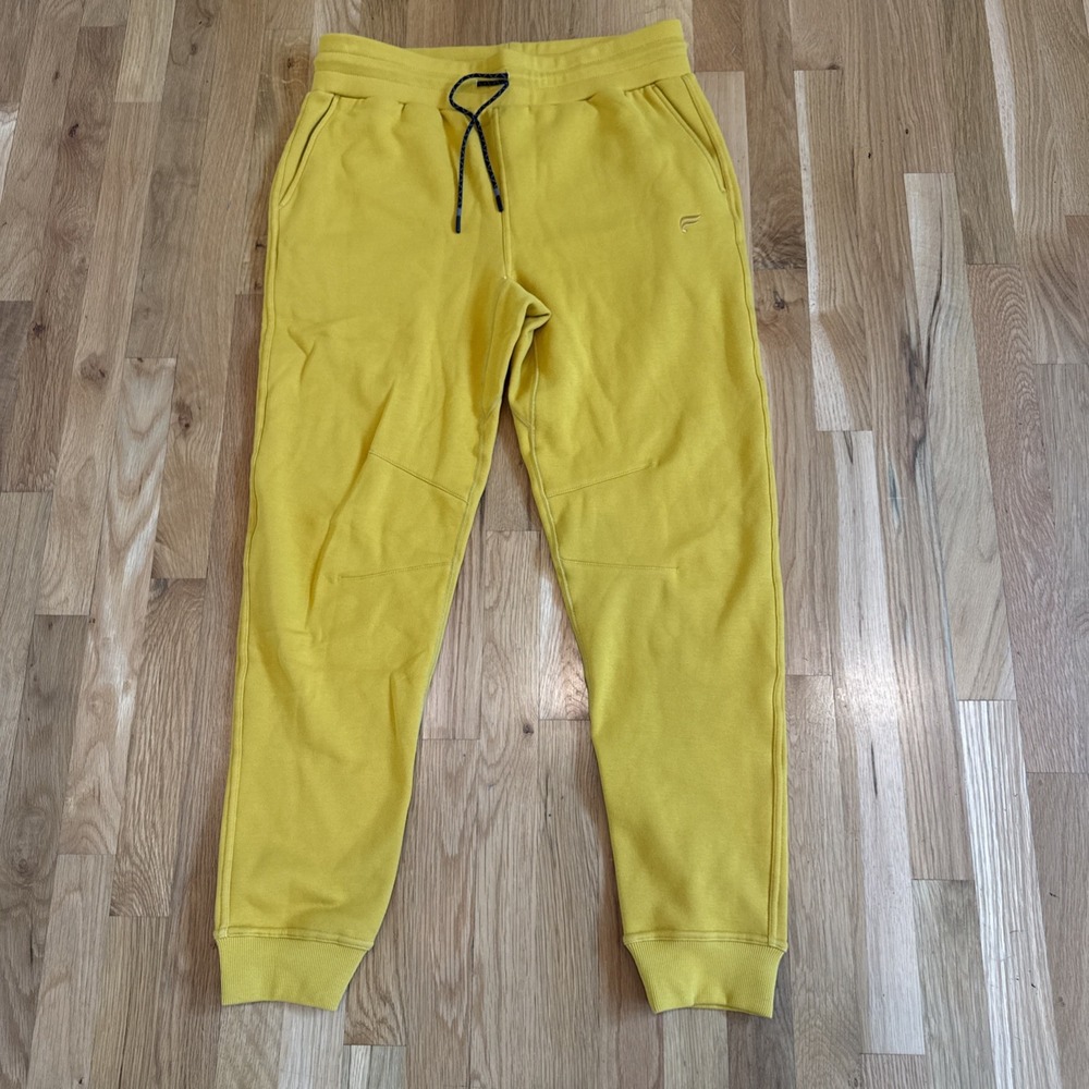 Fabletics Jogger Sweatpants Men's L Athletic Drawstring Tapered Pockets Yellow